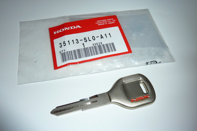Illustration for article titled The Ten Coolest Car Keys Ever Made